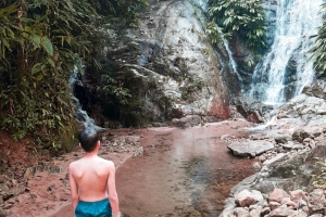 Una Refrescante Cascada